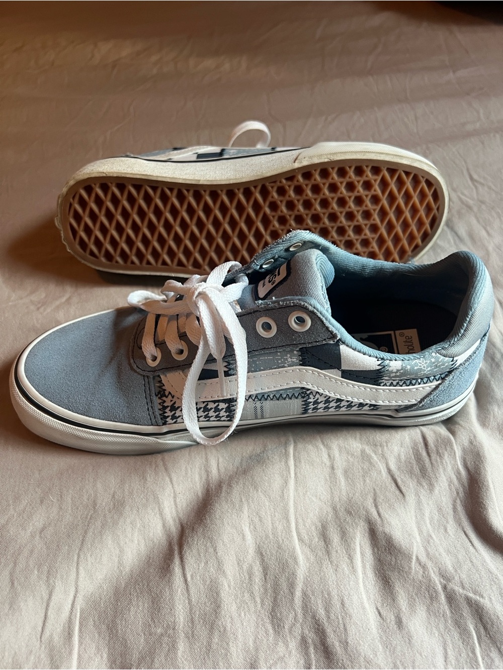 Vans Low-Too Old Skool Ward Patchwork Shoes - Picture 3 of 4
